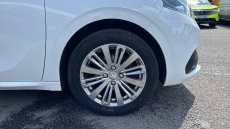 Peugeot 208 1.2 PureTech 82 Signature 5dr [Start Stop] Petrol Hatchback